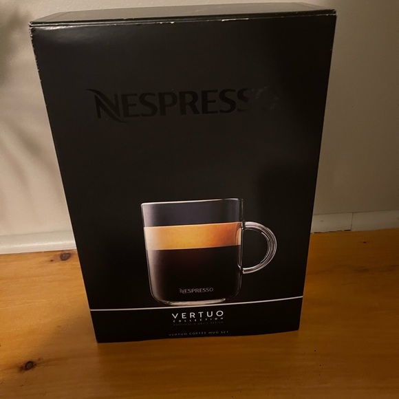 Mugs. New missing one spoon but still contains 2 mugs and 1 spoon - Picture 1 of 4